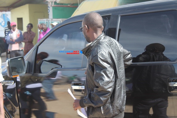 Les photos exclusives du chauffeur de Ousmane Sonko Les photos exclusives du chauffeur de Ousmane Sonko