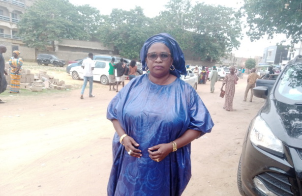 Aïta Ndiaye de la coalition "Bunt-Bi" dénonce : « Il y a des tentatives d'achat de conscience » Aïta Ndiaye de la coalition "Bunt-Bi" dénonce : « Il y a des tentatives d'achat de conscience »