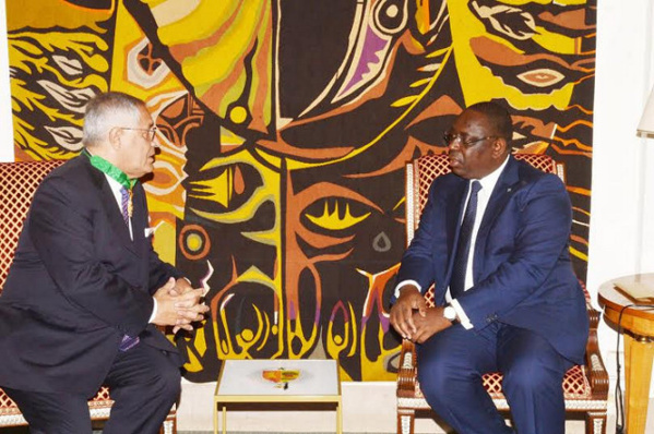 Robert Bourgi sur la défaite de Benno: «Macky Sall est bien seul» Robert Bourgi sur la défaite de Benno: «Macky Sall est bien seul»