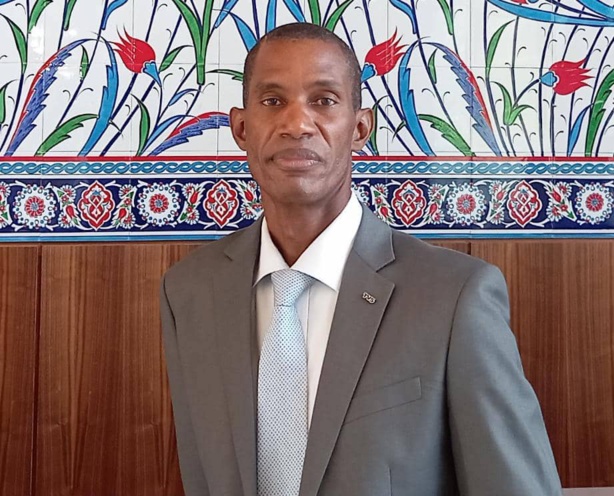 Hémicycle : Ouverture d'une nouvelle page avec Benno qui perd la majorité absolue. Vivement une législature saine et apaisée (Par Aly Saleh) Hémicycle : Ouverture d'une nouvelle page avec Benno qui perd la majorité absolue. Vivement une législature saine et apaisée (Par Aly Saleh)