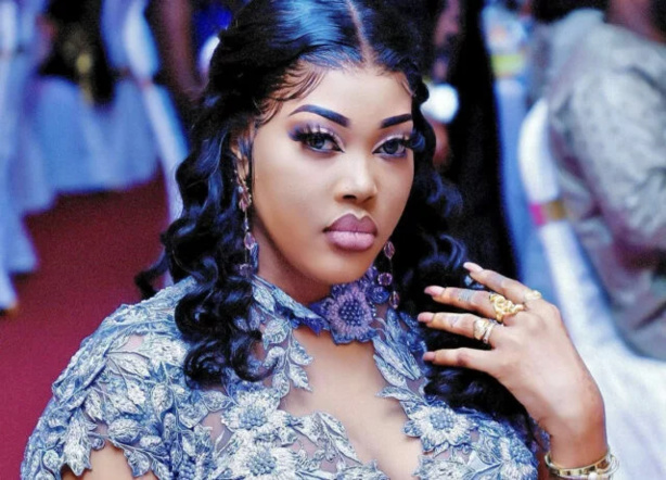 Mariage Fama et Edou : La réaction de Ya Awa Rassoul Mariage Fama et Edou : La réaction de Ya Awa Rassoul