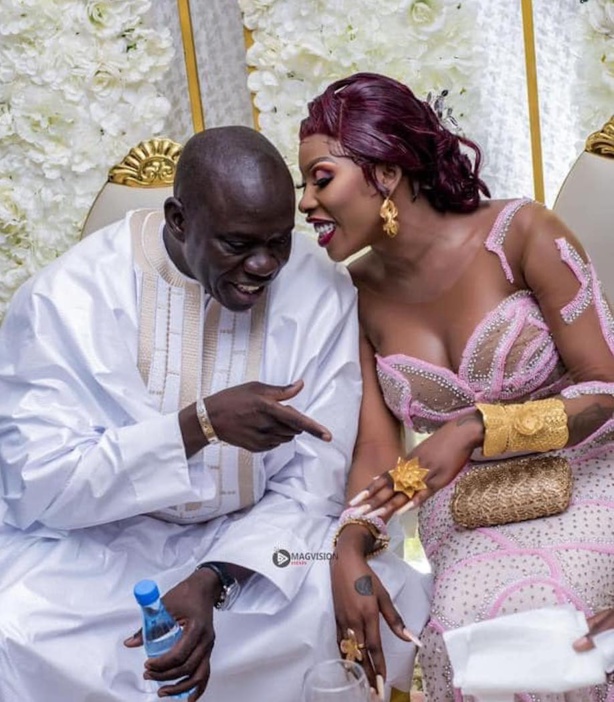 Diffamation, injures : Nabou Dash arrêtée dans les bureaux de son mari Diffamation, injures : Nabou Dash arrêtée dans les bureaux de son mari