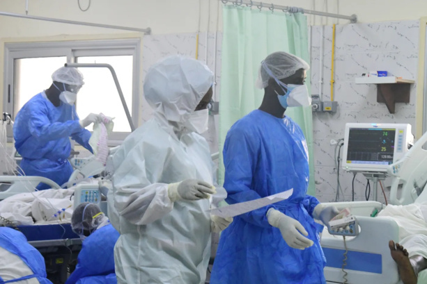 Incursion aux urgences de l’hôpital idrissa Pouye : Une caverne où des patriotes se tuent à sauver des vies Incursion aux urgences de l’hôpital idrissa Pouye : Une caverne où des patriotes se tuent à sauver des vies