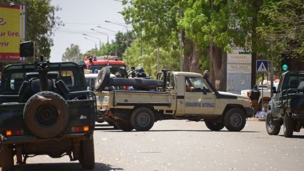 ​Burkina: des coups de feu entendus dans la capitale, le signal de la RTB coupé