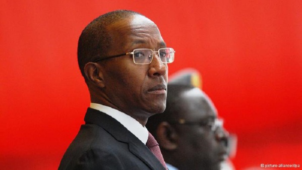 Abdoul Mbaye : «Notre Sénégal définitivement une république bananière avec de tels individus à sa tête! »