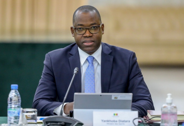 Mondial 2022 : le gouvernement va offrir le voyage au Qatar à 300 personnes