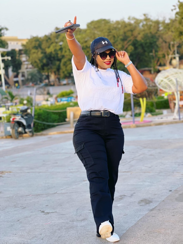 La Présentatrice de TV, Merry Beye fait son show à Thies 