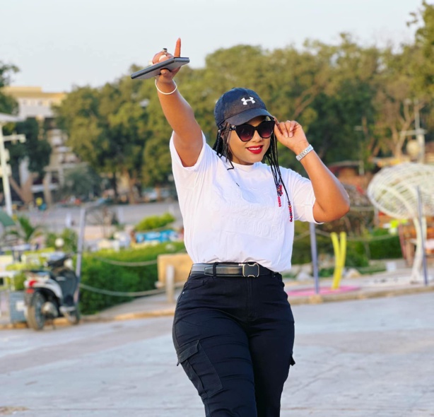 La Présentatrice de TV, Merry Beye fait son show à Thies 