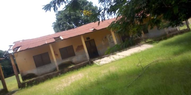 École primaire de Tendouck dans un état piteux : Les parlementaires interpellent le ministre de l’Éducation