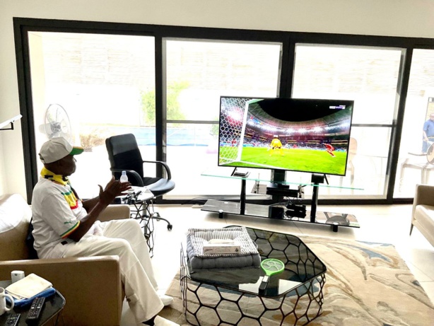 SENEGAL vs EQUATEUR : Me Wade encourage les lions SENEGAL vs EQUATEUR : Me Wade encourage les lions