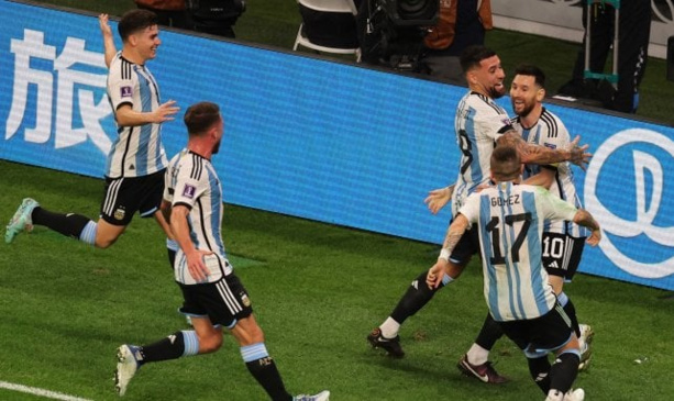 8e de finale : L'Argentine élimine l'Australie et défiera les Pays-Bas en quart de finale 8e de finale : L'Argentine élimine l'Australie et défiera les Pays-Bas en quart de finale