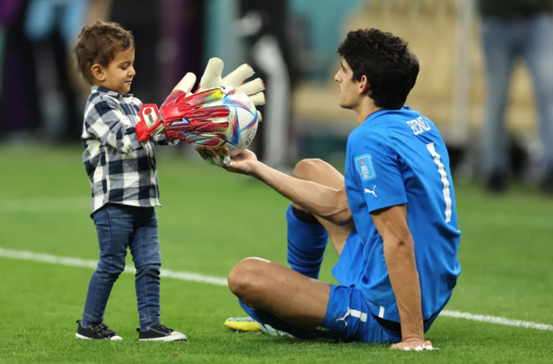 Portugal - Maroc : les images touchantes de Yassine Bounou Portugal - Maroc : les images touchantes de Yassine Bounou