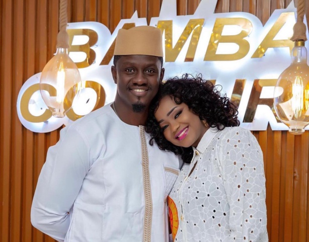 Fama Thioune dans les bras de son Edu Fama Thioune dans les bras de son Edu