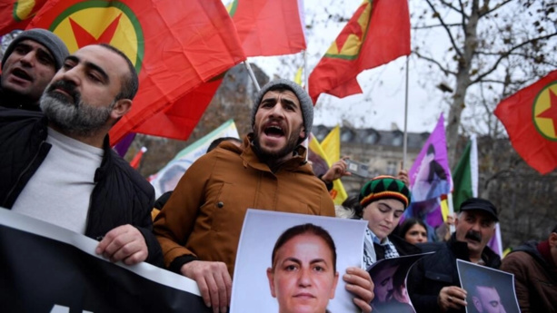 Attaque contre des Kurdes en france: plusieurs milliers de manifestants à Paris
