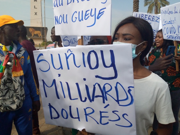 Manifestation contre la gestion de Macky :Forte présence des femmes 
