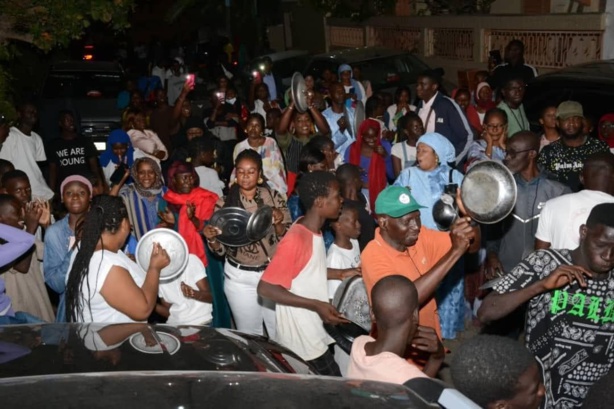 Les images du concert de casseroles Les images du concert de casseroles