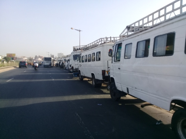 Vilipendés par le gouvernement, les transporteurs annoncent une grève illimitée à partir du 17 janvier 2023