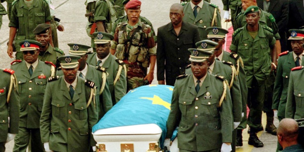 A 14 heures, un soldat pénètre dans le bureau du président, et le destin de la RDC bascule A 14 heures, un soldat pénètre dans le bureau du président, et le destin de la RDC bascule