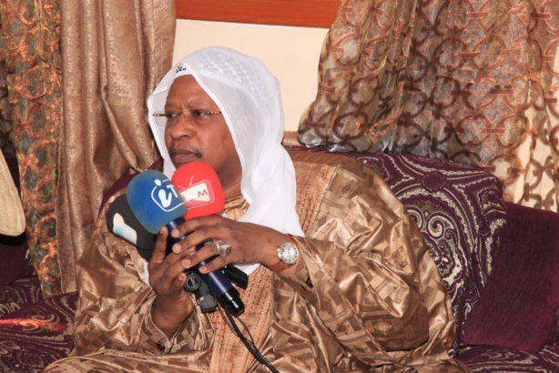 Ziarra annuelle de la famille Omarienne : Le fils du Khalife général plaide pour le retour de Karim Wade et l’ouverture d’un dialogue