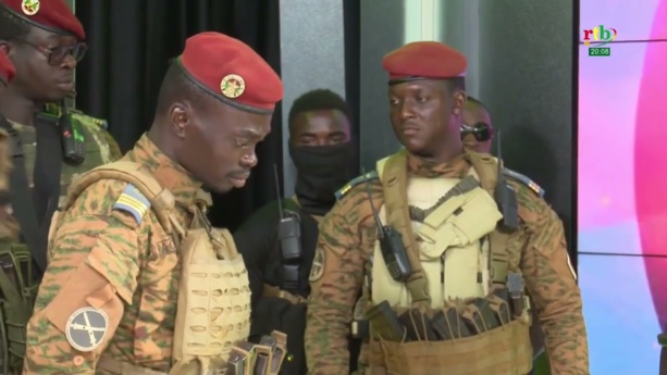 Burkina Faso: le gouvernement confirme avoir demandé le retrait des troupes françaises Burkina Faso: le gouvernement confirme avoir demandé le retrait des troupes françaises