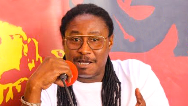 Didier Awadi appelle les Africains à plus de responsabilité dans la gestion de leurs affaires Didier Awadi appelle les Africains à plus de responsabilité dans la gestion de leurs affaires