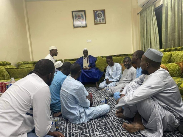 Le leader de Pastef,Ousmane Sonko, chez le guide religieux Thierno Samassa Le leader de Pastef,Ousmane Sonko, chez le guide religieux Thierno Samassa