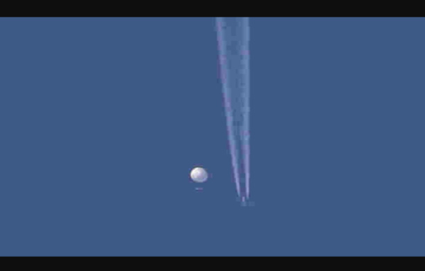 Les États-Unis ont abattu le ballon chinois au large de la côte Est