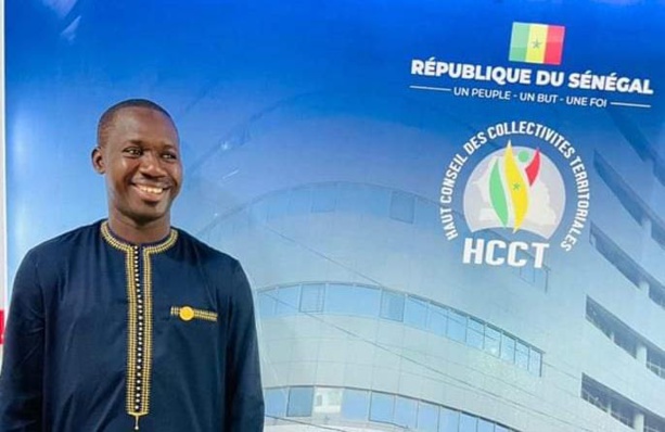 Au HCCT , la Commission de développement des pôles-territoires a une mission d’assurer un équilibre dynamique et  Une gestion de l’équité territoriale en tenant compte de la projection démographique et des aléas climatiques( par Samba Ndong) Au HCCT , la Commission de développement des pôles-territoires a une mission d’assurer un équilibre dynamique et  Une gestion de l’équité territoriale en tenant compte de la projection démographique et des aléas climatiques( par Samba Ndong)