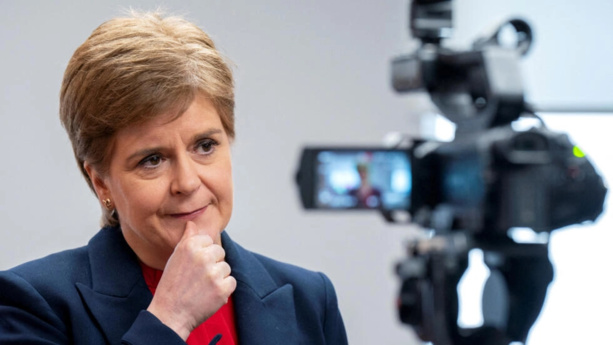 Écosse: la Première ministre Nicola Sturgeon annonce sa démission