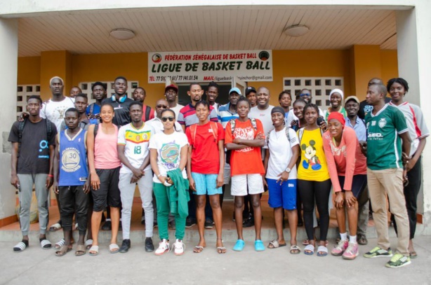 Basket : El Hadji Sarr dégage une enveloppe de plus de 3 millions pour soutenir les clubs du SUD Basket : El Hadji Sarr dégage une enveloppe de plus de 3 millions pour soutenir les clubs du SUD
