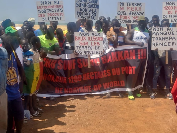 Démarrage des travaux du Port de Ndanaane: Le Collectif de "Dialaw" dénonce les agissements du DG Mountaga Sy Démarrage des travaux du Port de Ndanaane: Le Collectif de "Dialaw" dénonce les agissements du DG Mountaga Sy