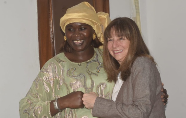 La Présidente de l’Assemblée nationale du Québec en parfaite complicité avec Amy Ndiaye