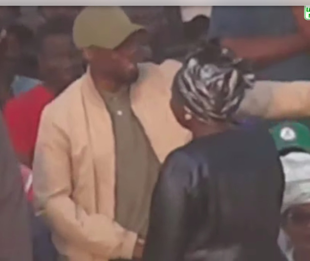 La Première rencontre entre Ousmane SONKO et Aminata Touré La Première rencontre entre Ousmane SONKO et Aminata Touré