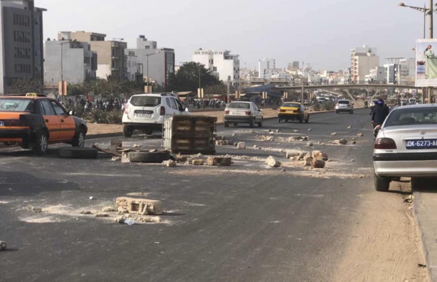 Deux voies Sacré-Coeur : ça chauffe...circulation bloquée