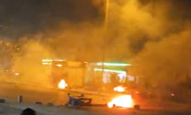 Manifestations : la SONATEL, Shell et le siège de l’APR vandalisés aux Parcelles Assainies Manifestations : la SONATEL, Shell et le siège de l’APR vandalisés aux Parcelles Assainies