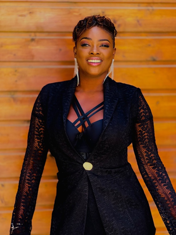 Sabel DIENG, actrice dégage la classe !!! Sabel DIENG, actrice dégage la classe !!!