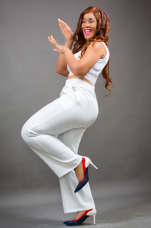 Josy Healthy, l'influenceuse Camerounaise est à Dakar Josy Healthy, l'influenceuse Camerounaise est à Dakar