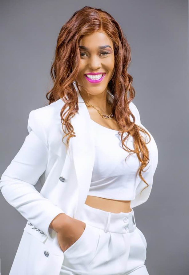 Josy Healthy, l'influenceuse Camerounaise est à Dakar Josy Healthy, l'influenceuse Camerounaise est à Dakar