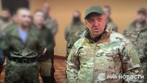 Biden alerte face à la montée en puissance du groupe Wagner en Ukraine Biden alerte face à la montée en puissance du groupe Wagner en Ukraine