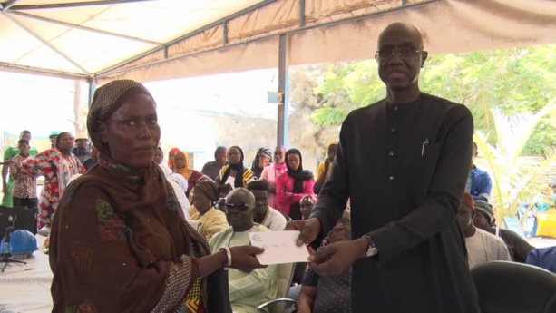 Bargny: la Centrale dégage près de 20.000. 000 F pour les femmes transformatrices de KHELCOM et les associations religieuses de la commune Bargny: la Centrale dégage près de 20.000. 000 F pour les femmes transformatrices de KHELCOM et les associations religieuses de la commune