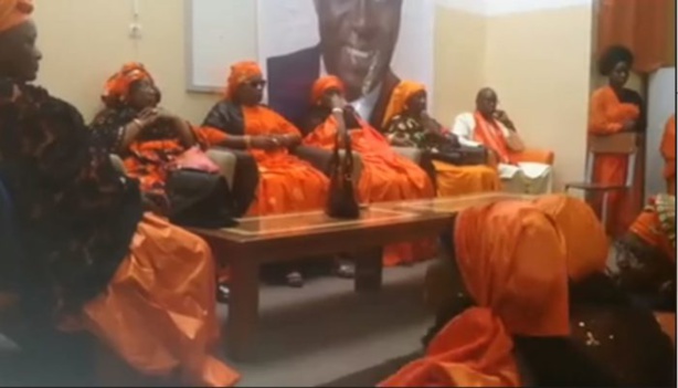 Palais: Macky offre 50 millions francs CFA aux femmes de Rewmi Palais: Macky offre 50 millions francs CFA aux femmes de Rewmi