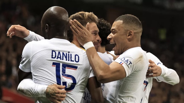 LIGUE 1 : Le PSG corrige Nice (2-0) LIGUE 1 : Le PSG corrige Nice (2-0)