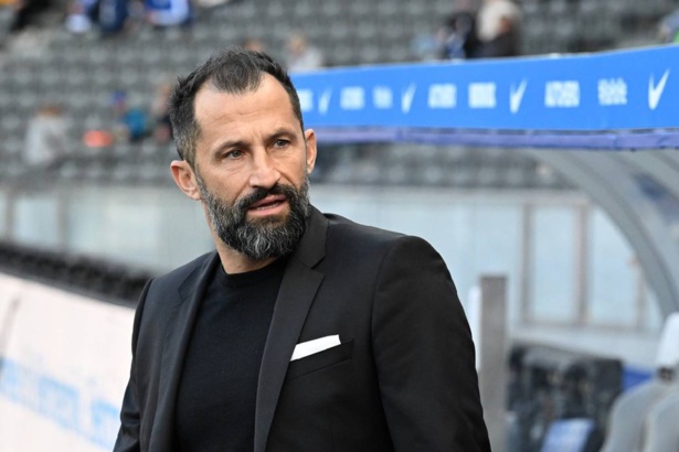 Propos racistes de Sané envers Mané : le directeur sportif du Bayern Munich dément Propos racistes de Sané envers Mané : le directeur sportif du Bayern Munich dément