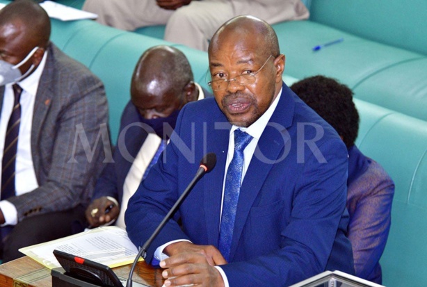 Cité dans un scandale de corruption, le ministre Ougandais des finances arrêté Cité dans un scandale de corruption, le ministre Ougandais des finances arrêté