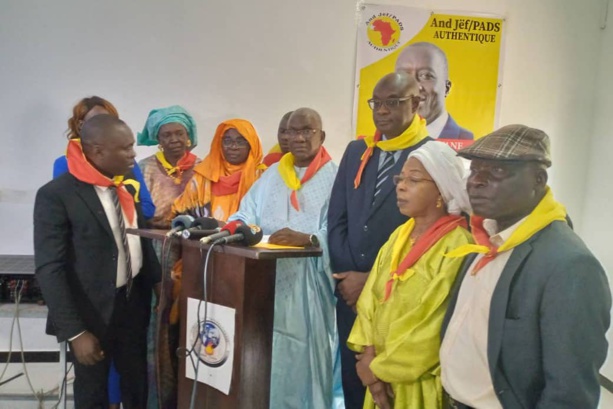 Au Sénégal, la Gauche condamnée par le Système Au Sénégal, la Gauche condamnée par le Système