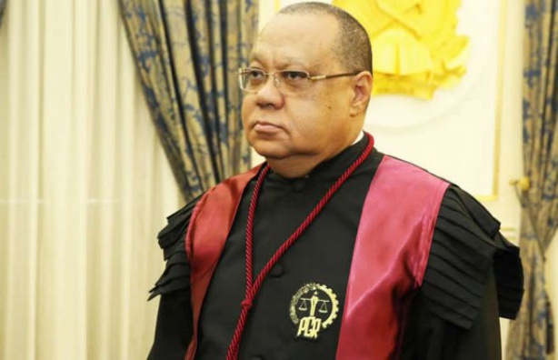 Angola : Hélder Fernando Pitta Gróz nommé Procureur général de la République Angola : Hélder Fernando Pitta Gróz nommé Procureur général de la République