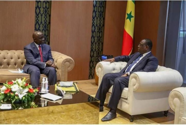 MBURU AK SOOW , LE NEW DEAL (Par Aliou Fabregas Ndiaye ) MBURU AK SOOW , LE NEW DEAL (Par Aliou Fabregas Ndiaye )