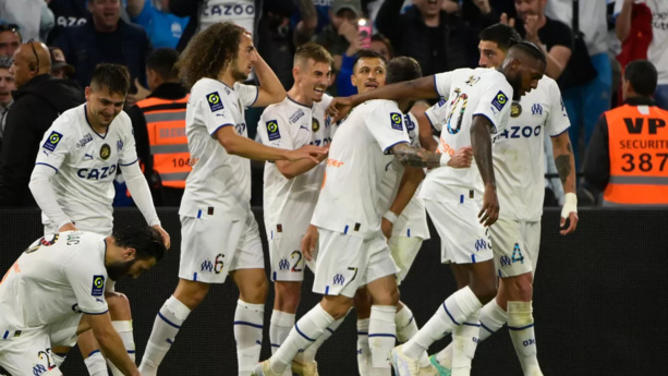 LIGUE 1 - l'OM freine Auxerre (2-1) LIGUE 1 - l'OM freine Auxerre (2-1)