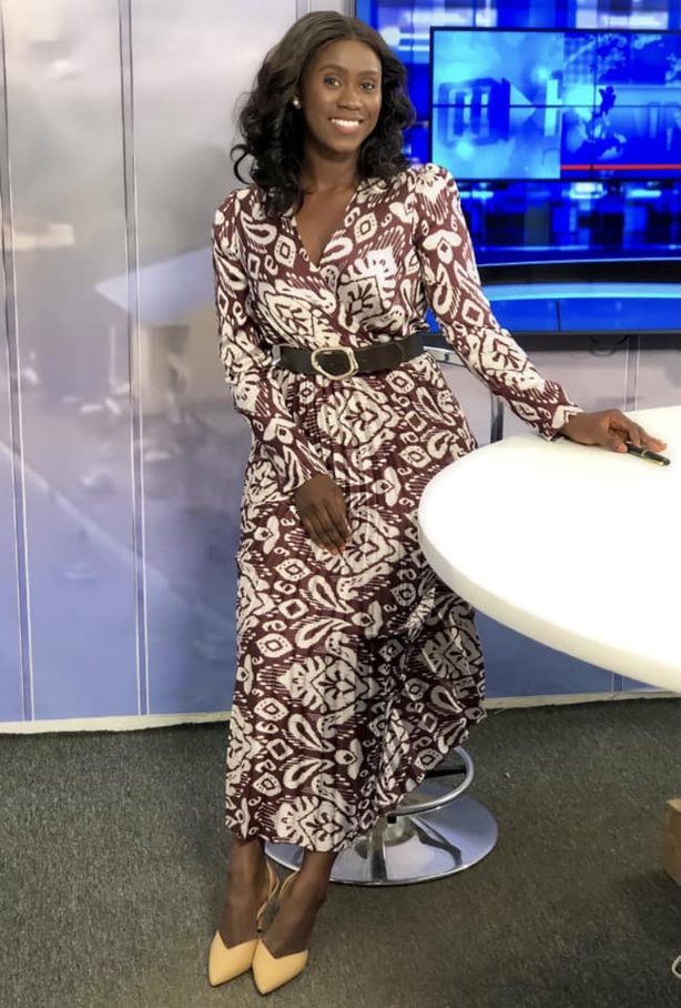 Voici la journaliste, Aissatou SANE de "Espace TV Guinée" Voici la journaliste, Aissatou SANE de "Espace TV Guinée"