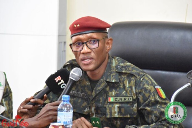 Guinée : Le Général Ibrahima Sory BANGOURA, nouveau patron de l'armée Guinée : Le Général Ibrahima Sory BANGOURA, nouveau patron de l'armée